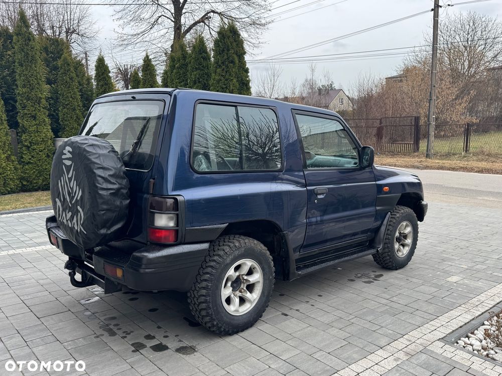 Mitsubishi Pajero - 8