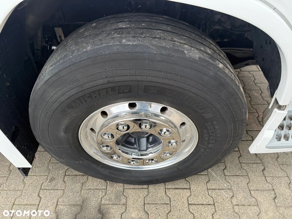Volvo FH16 650 6x4 EURO6 CIĄGNIK SIODŁOWY Z HYDRAULIKĄ - 30