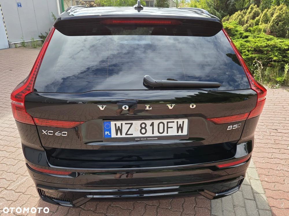 Volvo XC 60 B5 B AWD Plus Dark - 25