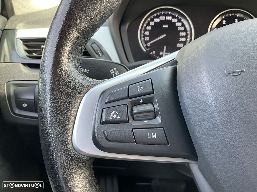 BMW X1 16 d sDrive Auto - 37