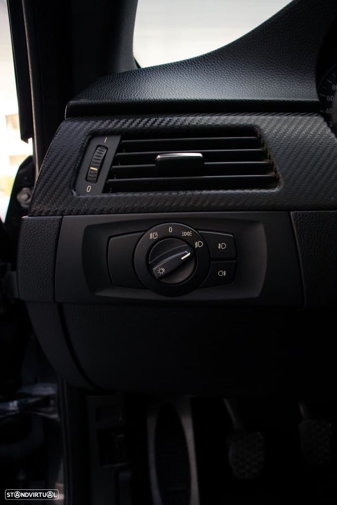 BMW 320 d Cabrio Intense - 15
