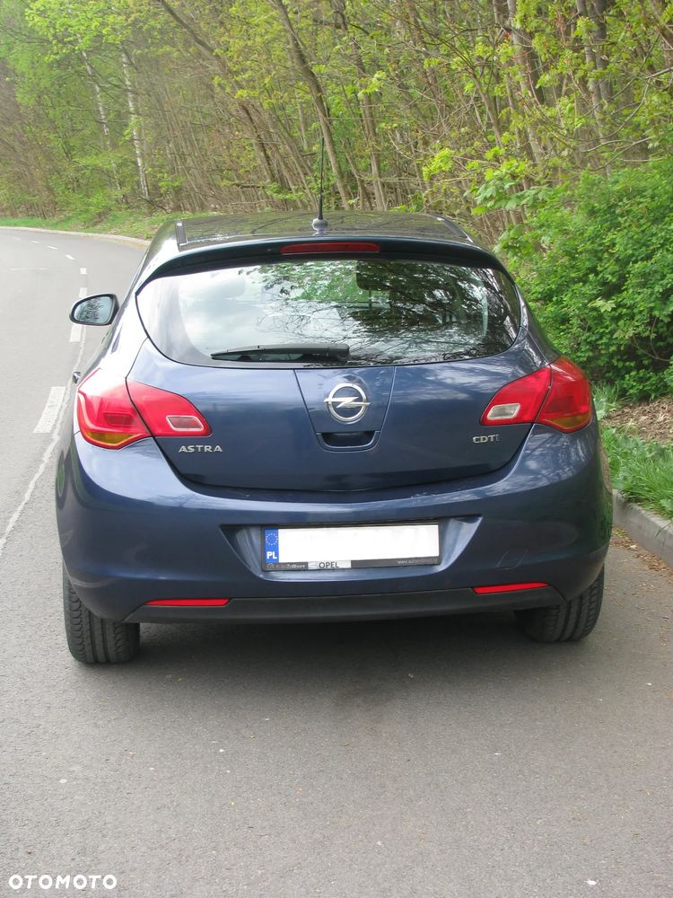 Opel Astra 1.7 CDTI Enjoy - 5