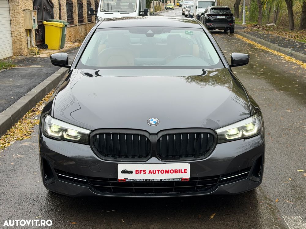 BMW Seria 5 518d AT MHEV - 32