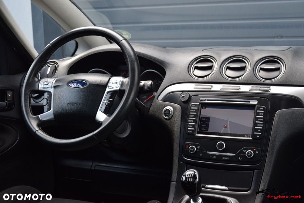 Ford S-Max - 26