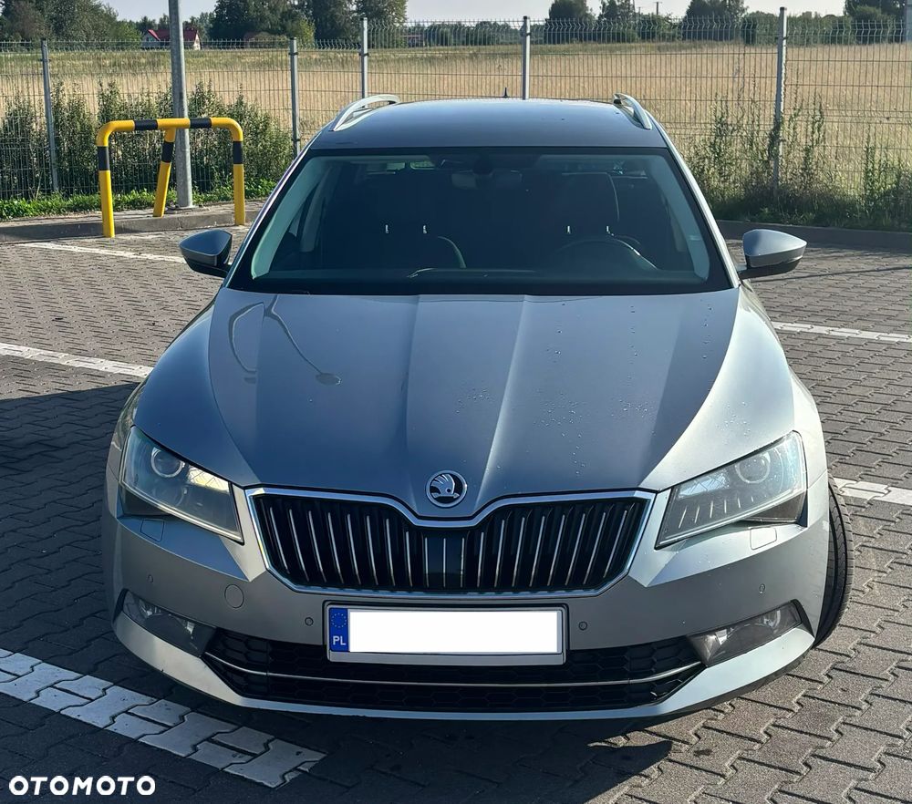 Skoda Superb 2.0 TDI Ambition - 4