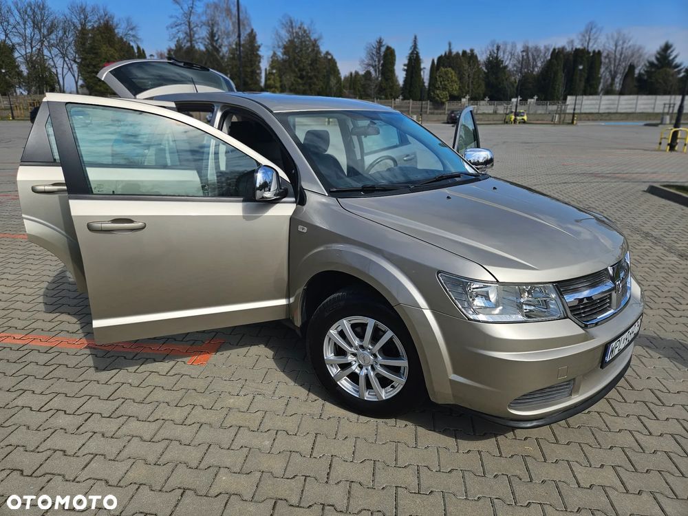 Dodge Journey 2.4 SE - 8