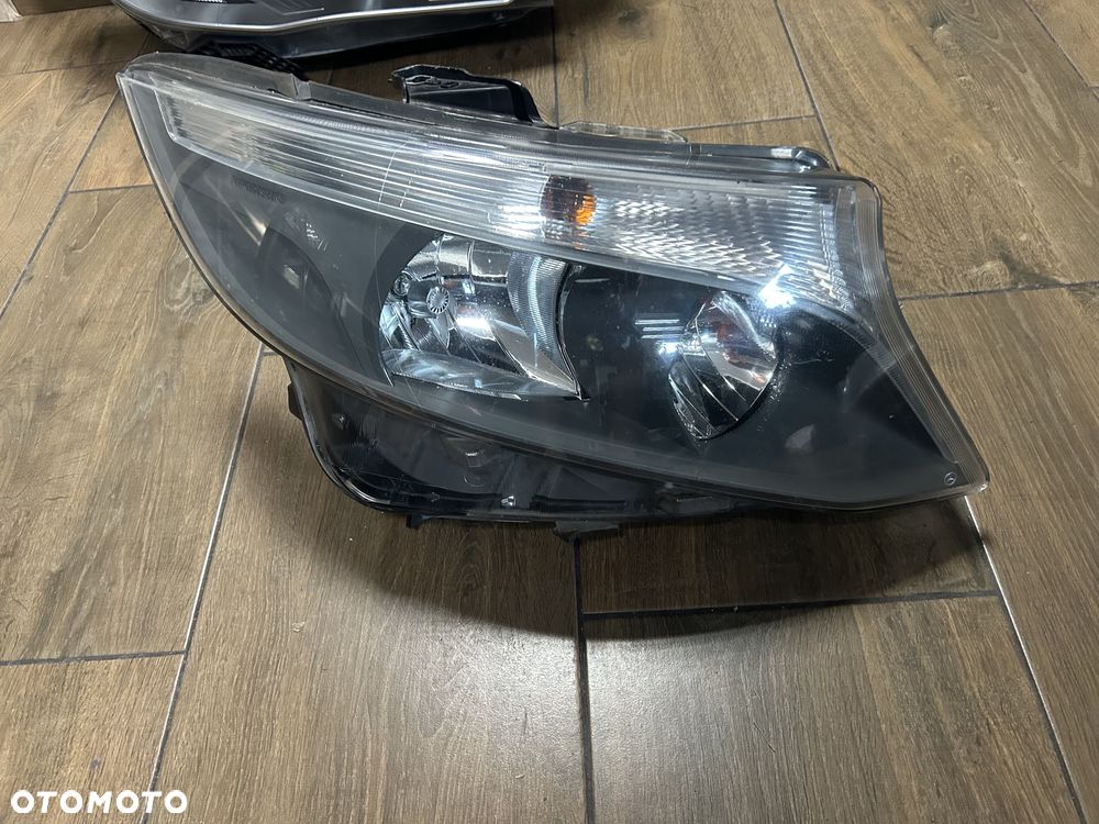 LAMPA PRAWA MERCEDES VITO VIANO V-KLASA A4479065900 ORG