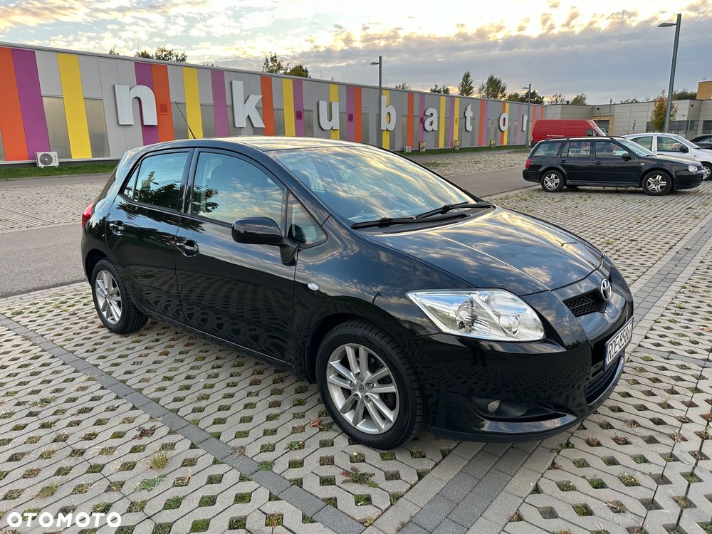 Toyota Auris - 2