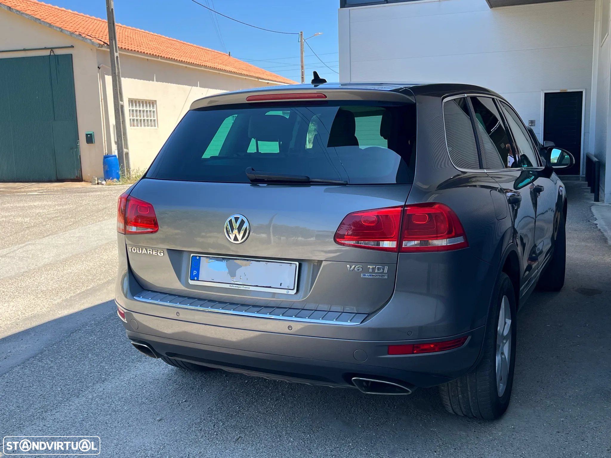 VW Touareg 3.0 V6 TDI Blue Motion DPF Auto - 3