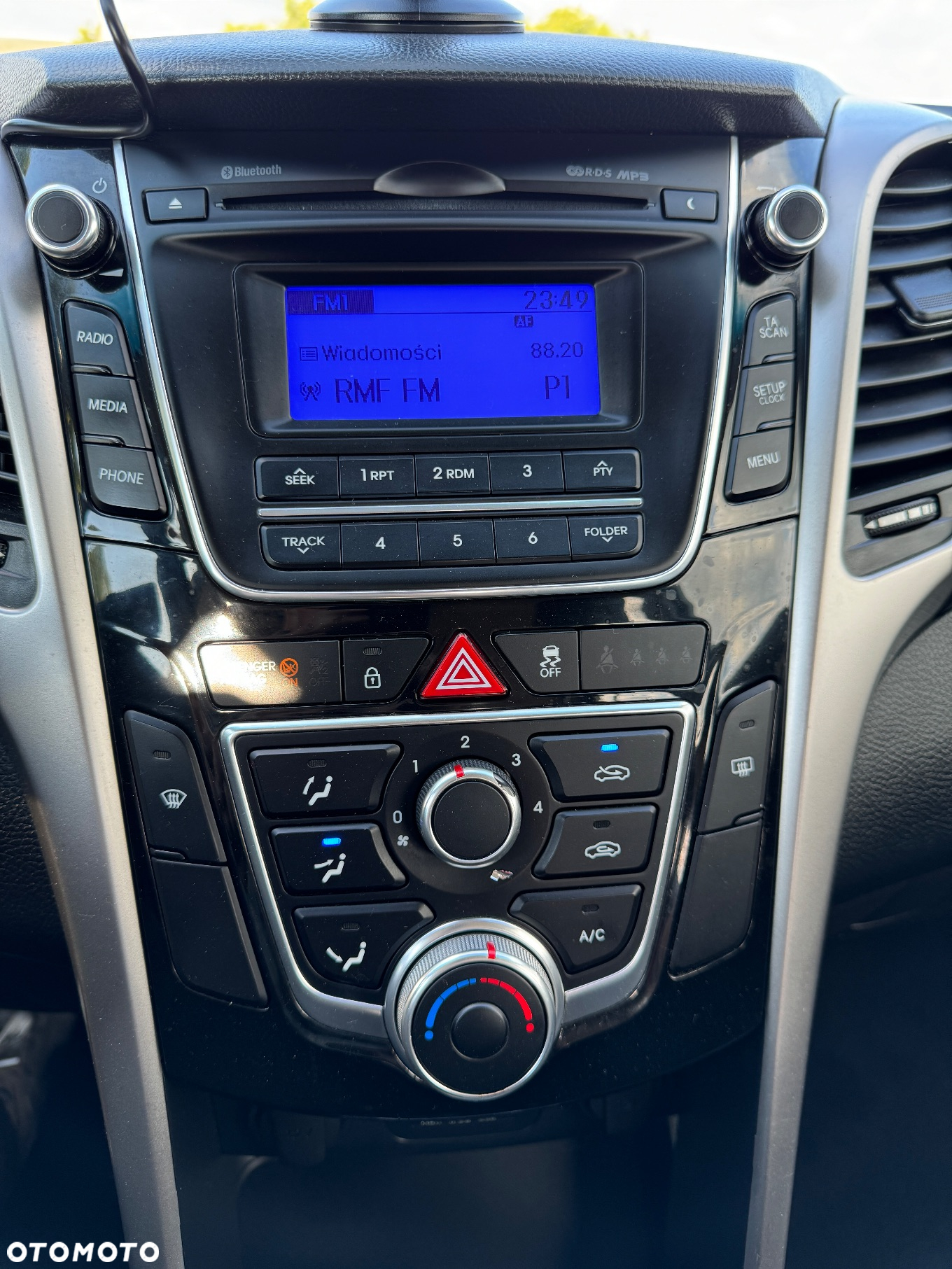 Hyundai i30 1.6 CRDI Automatik Trend - 19