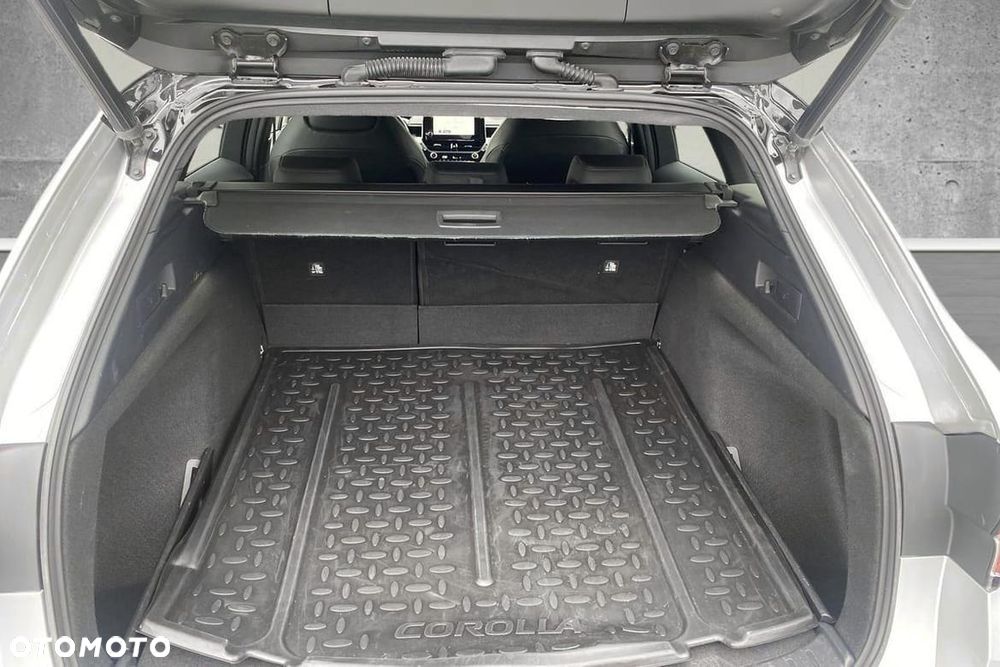 Toyota Corolla - 16
