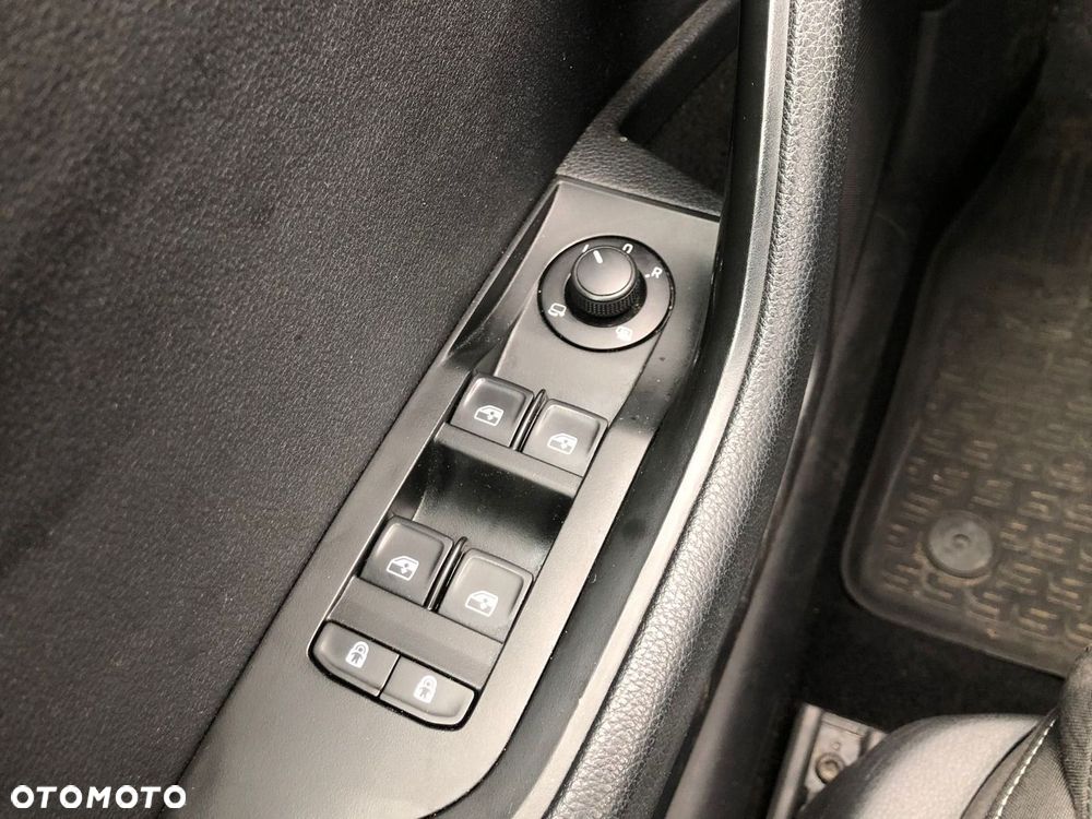 Skoda Superb 2.0 TDI Style DSG7 - 23