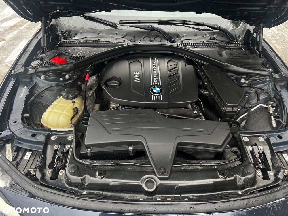 BMW Seria 3 320d - 30