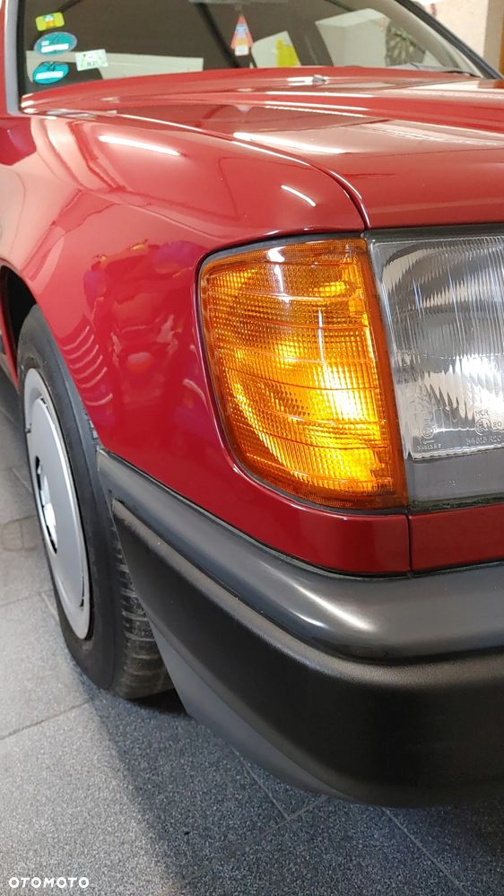 Mercedes-Benz W124 (1984-1993) - 31