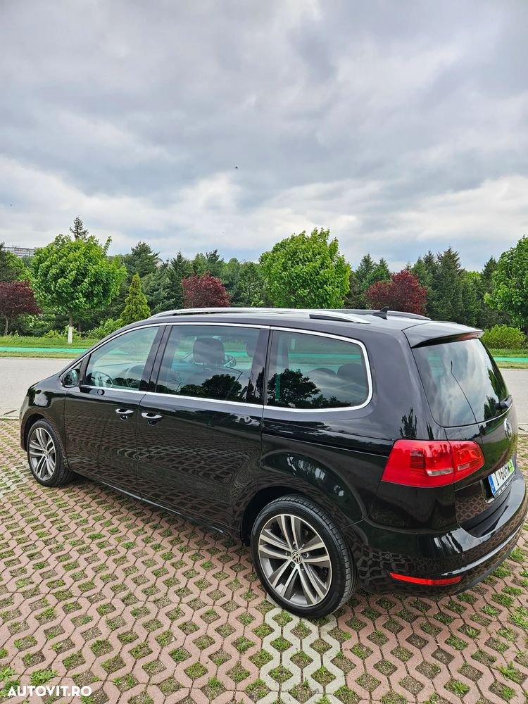 Volkswagen Sharan 2.0 TDI DSG BlueMotion Technology Highline - 25