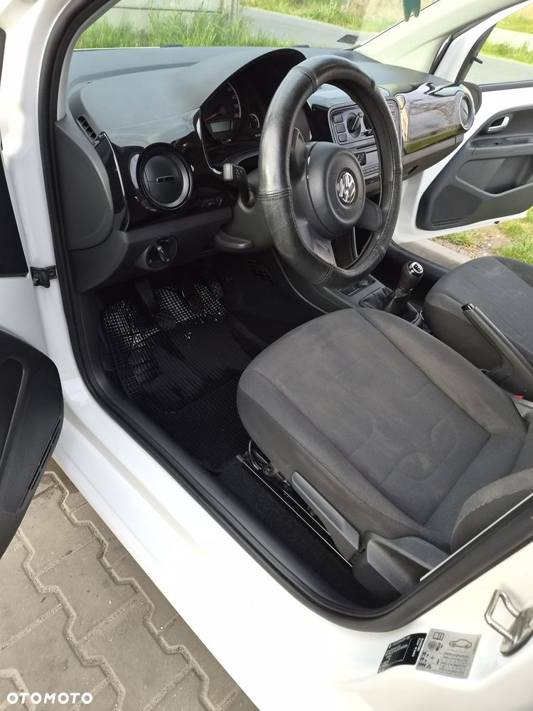 Volkswagen up! 1.0 move - 15