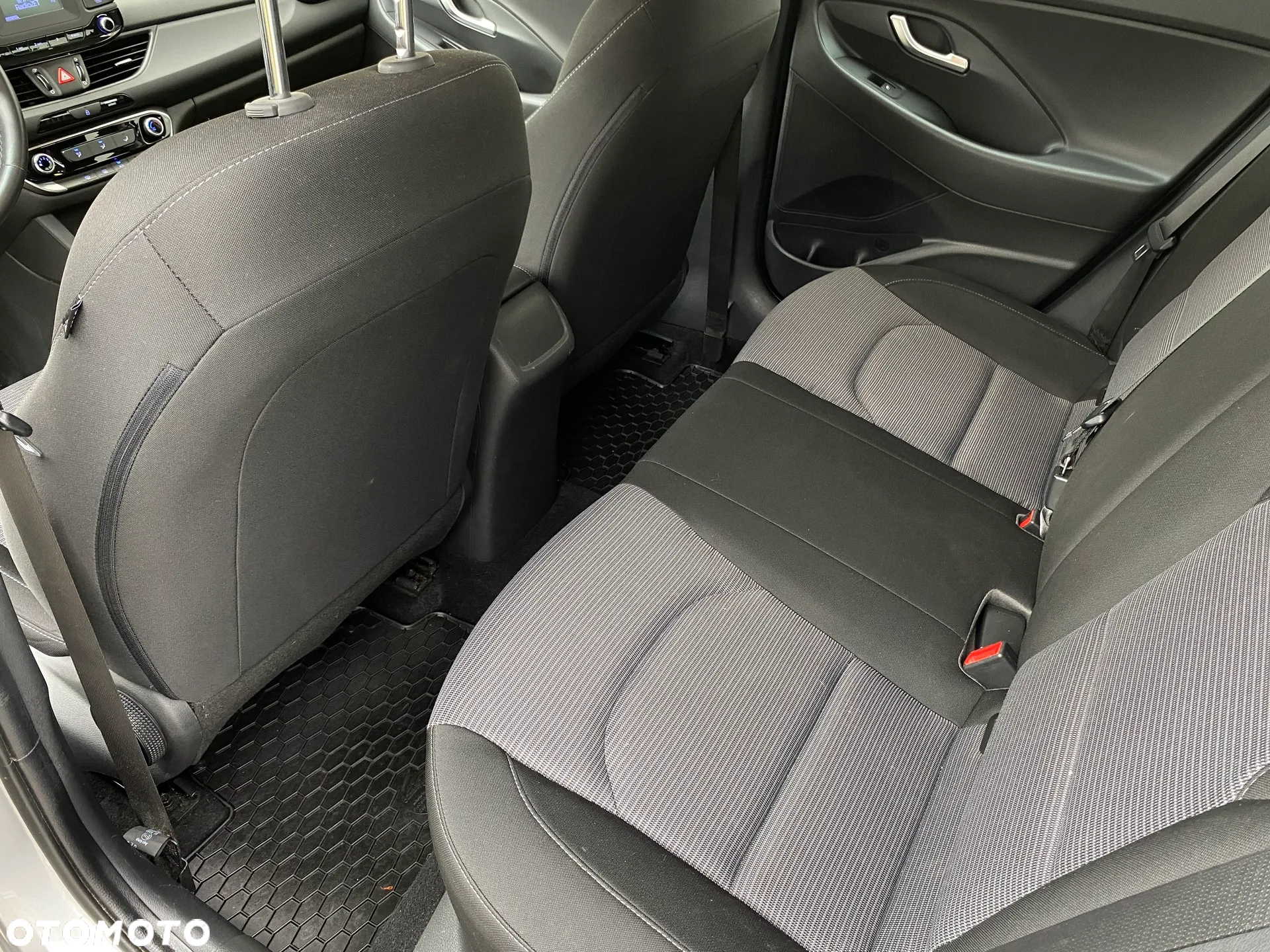 Hyundai i30 1.5 DPI Classic + - 10