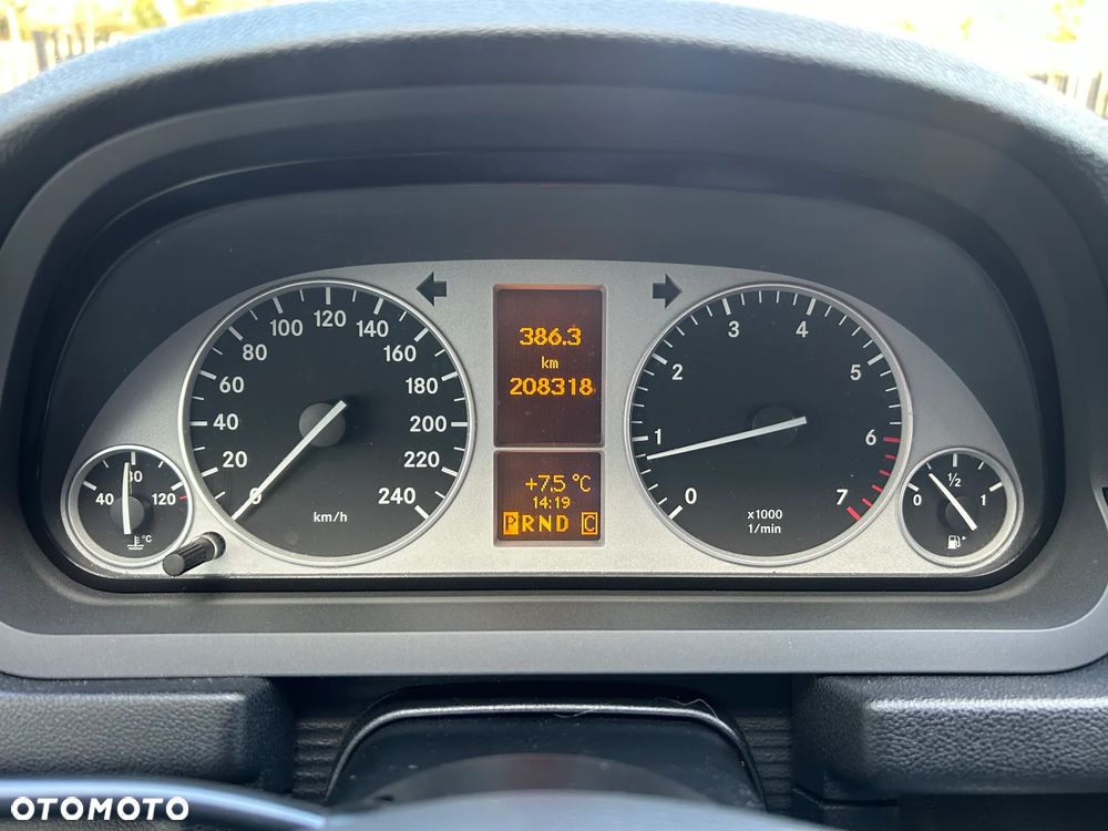 Mercedes-Benz Klasa B 200 Autotronic Special Edition - 12