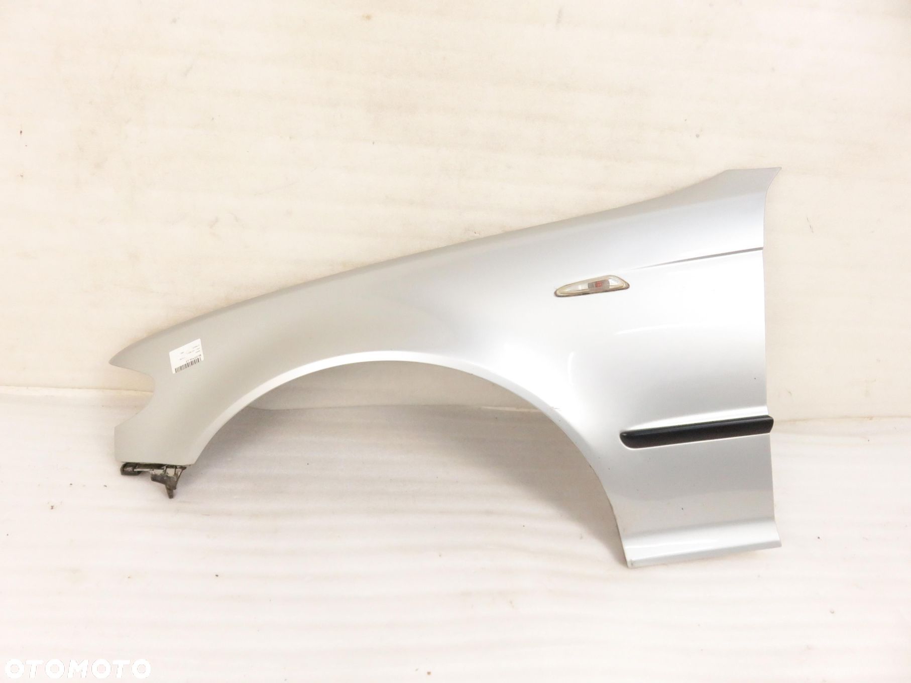 BŁOTNIK LEWY PRZEDNI BMW 3 (E46)  LIFT TITANSILBER METALLIC 354/7 - 1