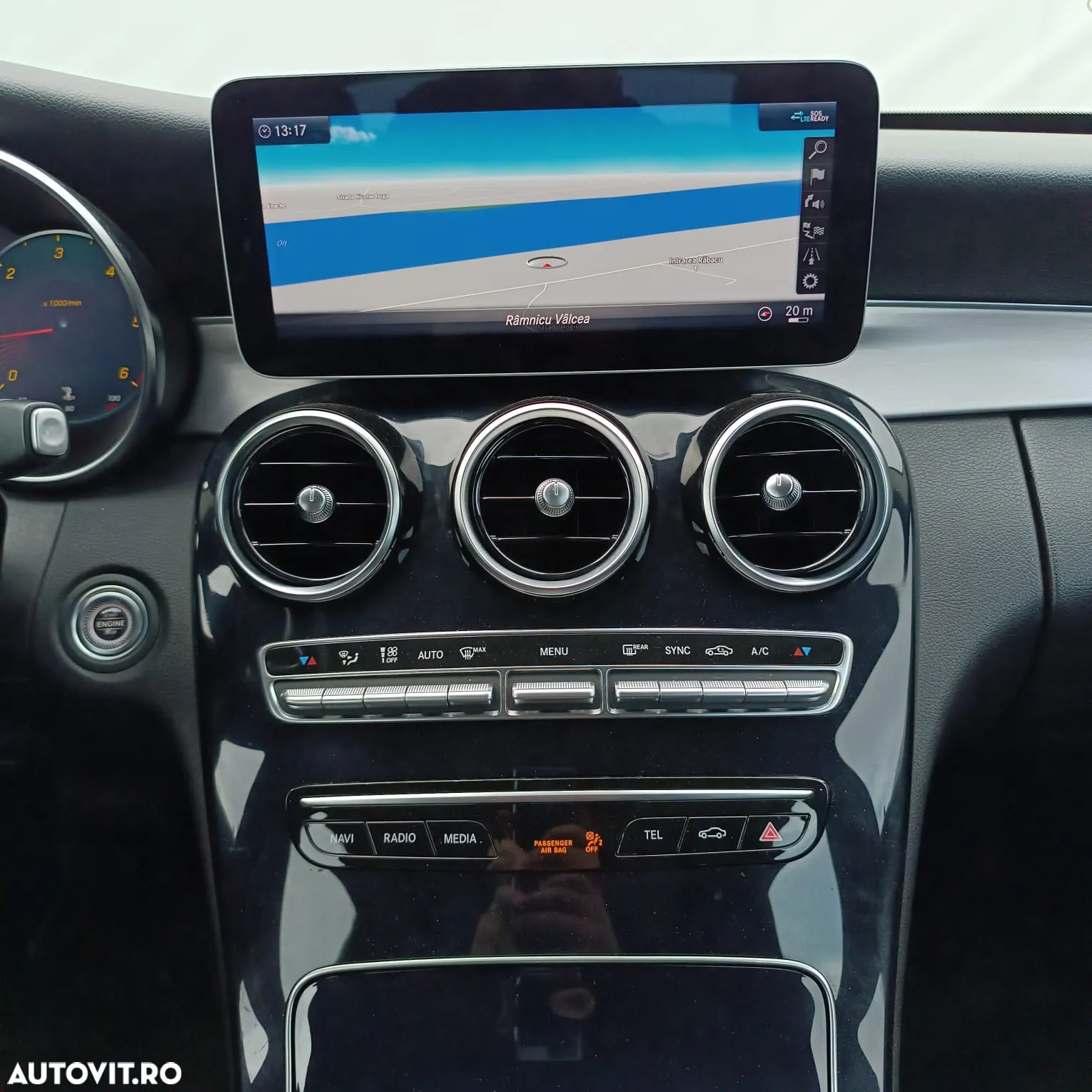 Mercedes-Benz C 220 d 4Matic T 9G-TRONIC - 26