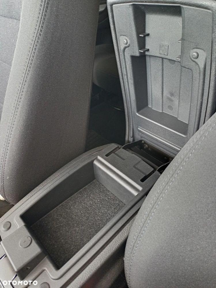 Ford S-Max - 21