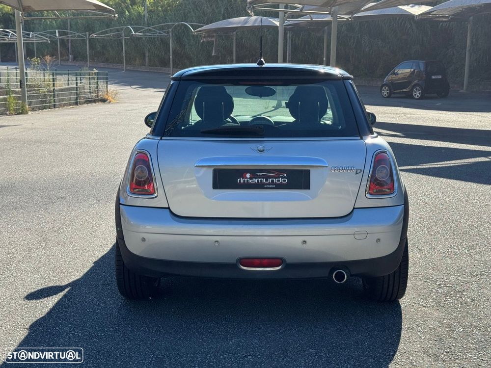 MINI 3 Portas Cooper D - 6