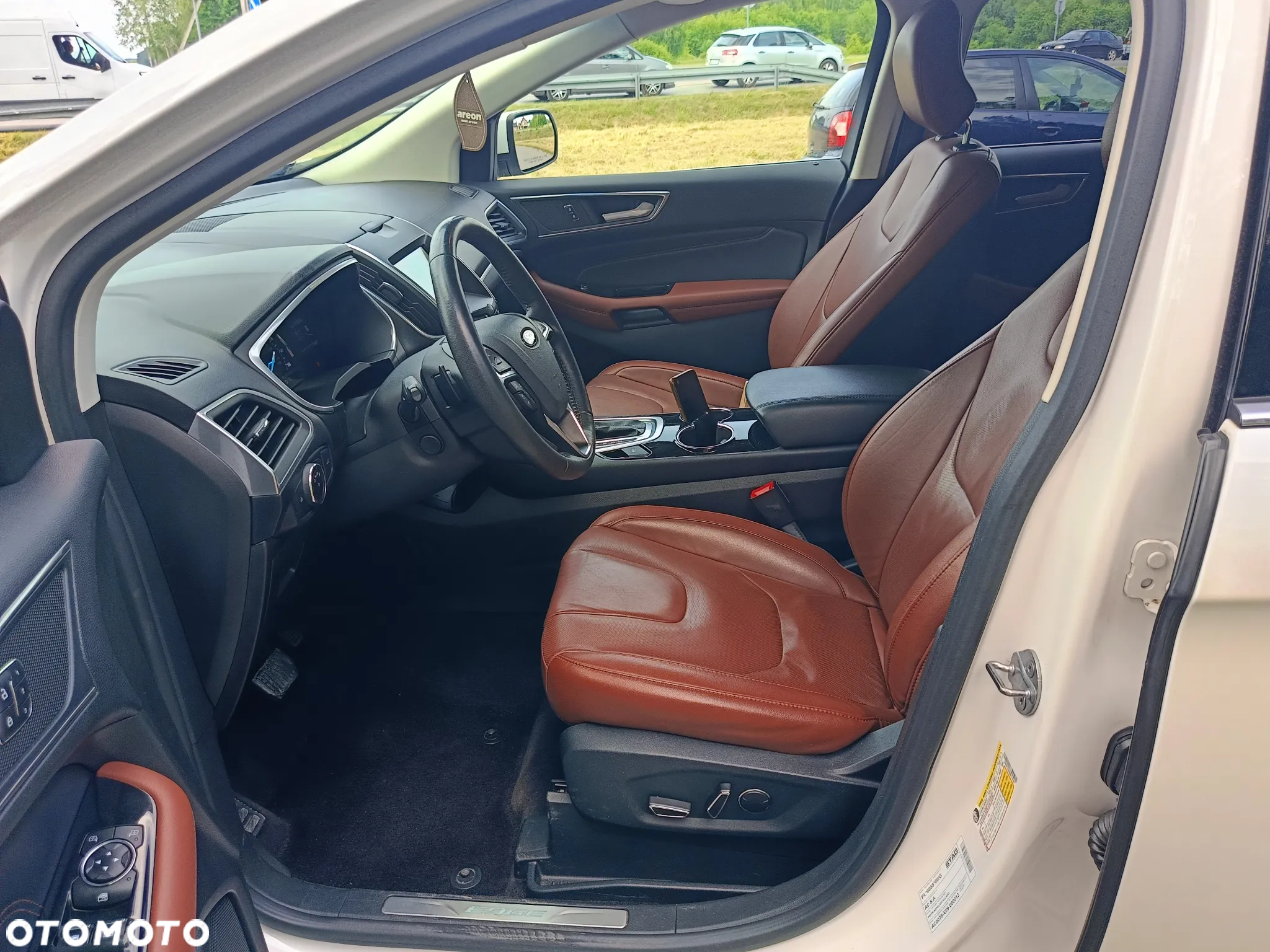 Ford Edge - 11