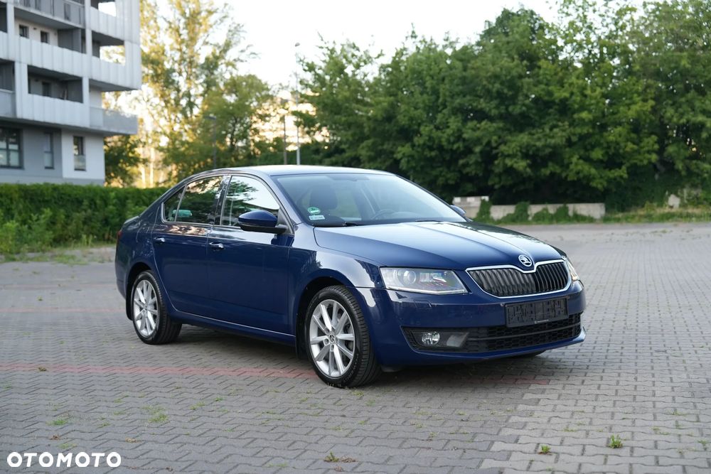 Skoda Octavia 2.0 TDI Style DSG - 3
