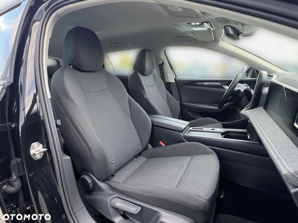 Volkswagen Passat 1.5 TSI ACT mHEV Trend DSG - 24