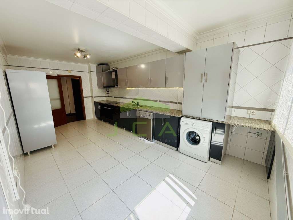 Apartamento T3 com aparcamento - Grande imagem: 4/18