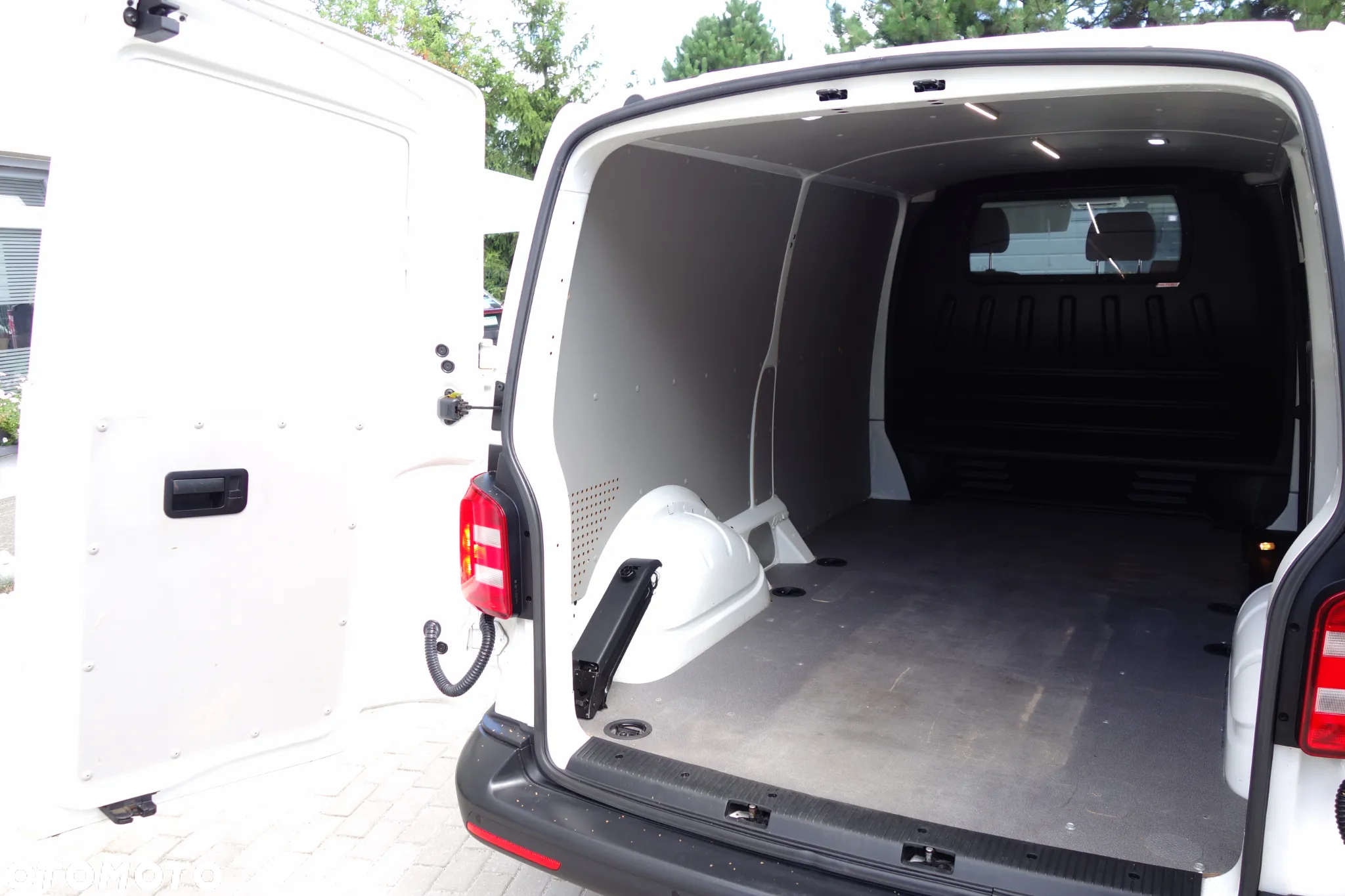 Volkswagen Transporter Gwarancja 12 mies. T6  Automat Long 2.0 TDI 150 KM Klima Webasto - 9