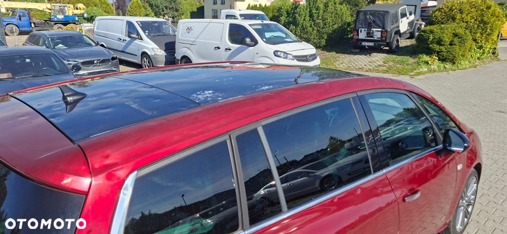 Opel Zafira Tourer 1.6 SIDI Turbo Innovation - 26