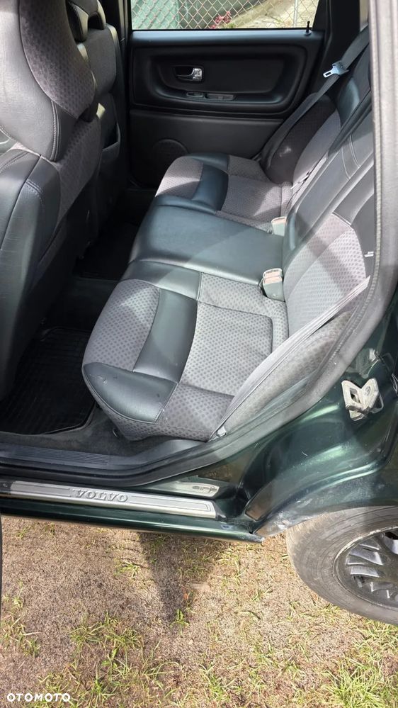 Volvo V70 2.5TDI - 25