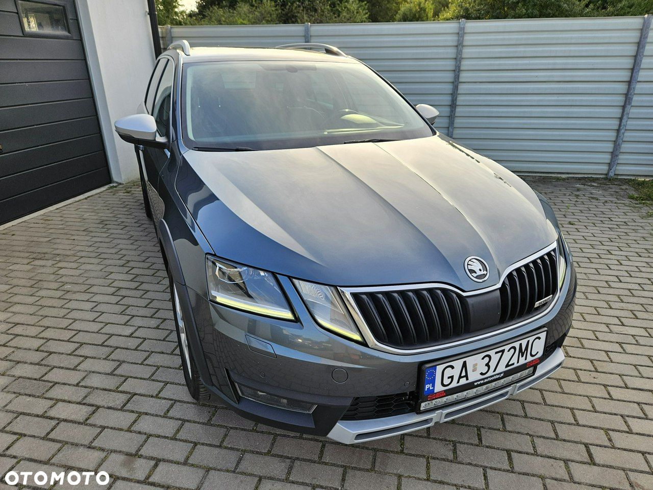 Skoda Octavia Combi 2.0 TDI 4x4 DSG Scout - 19