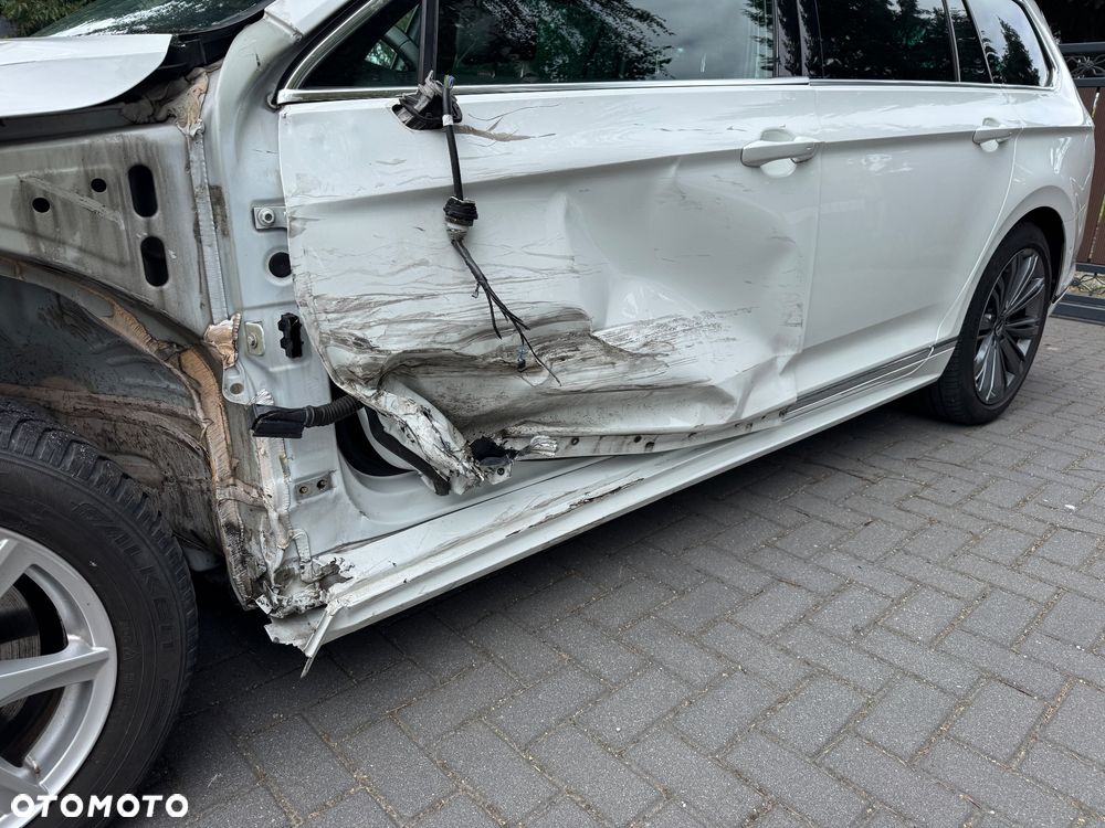 Volkswagen Passat - 20