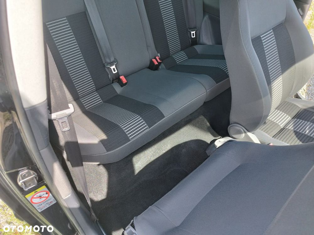 Volkswagen Polo - 24