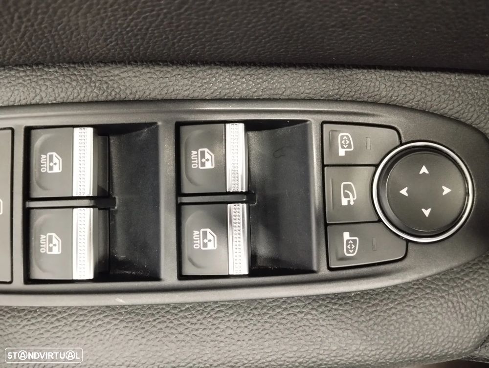 Renault Captur 1.0 TCe Techno Bi-Fuel - 20