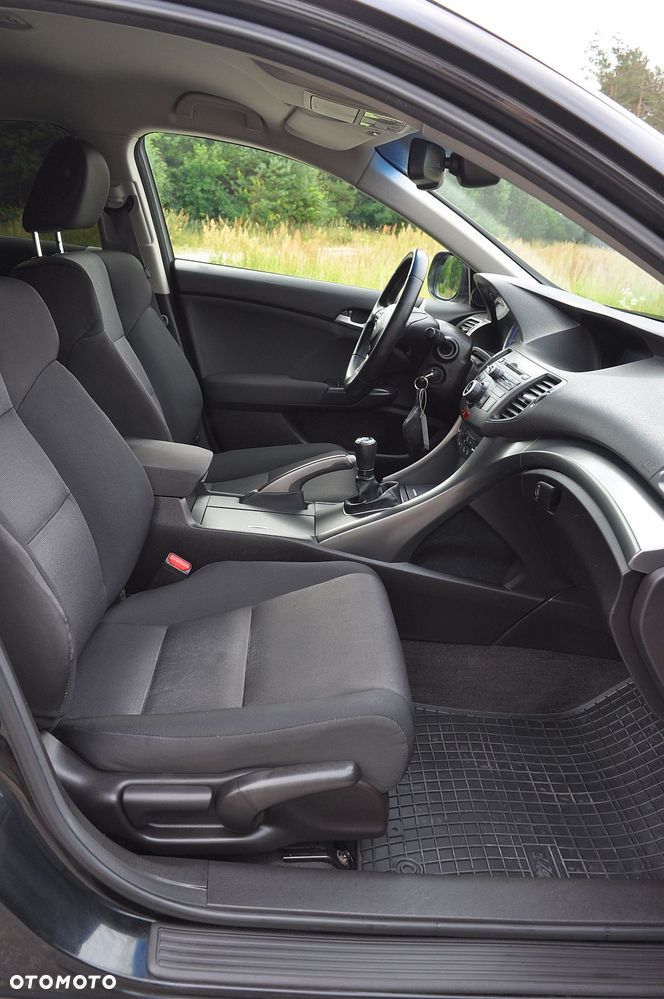 Honda Accord 2.0 Elegance 50 Jahre Edition - 23