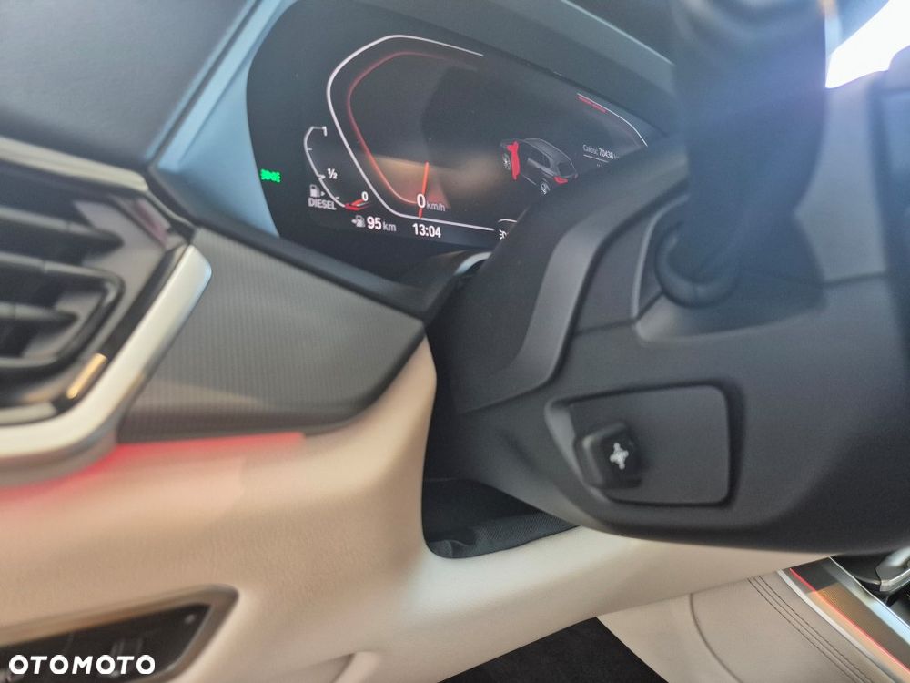 BMW X5 xDrive40d mHEV - 29