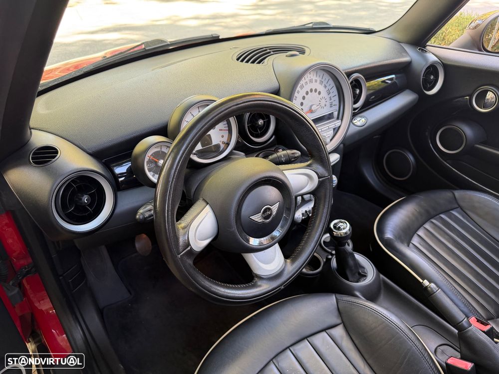 MINI Cabrio Cooper - 27