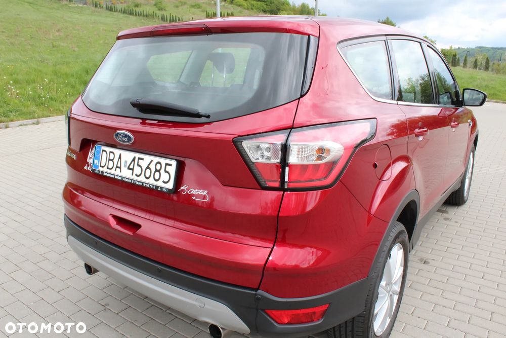 Ford Kuga 1.5 TDCi 2x4 Business Edition - 21