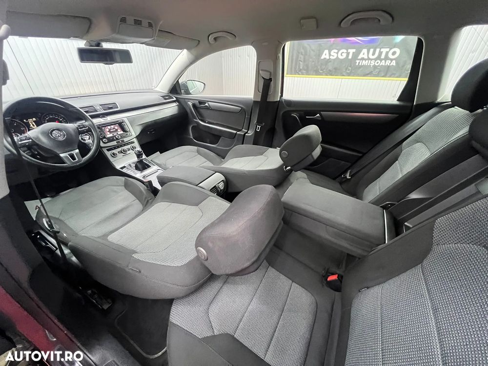 Volkswagen Passat - 13