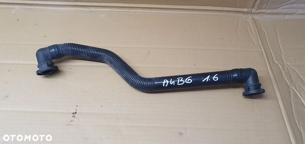 Rura wąż przewód powietrza Audi A4 B6 1.6 8E0133889A - 1
