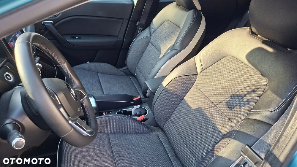 Renault Captur E-TECH Full 145 TECHNO FAST TRACK - 11