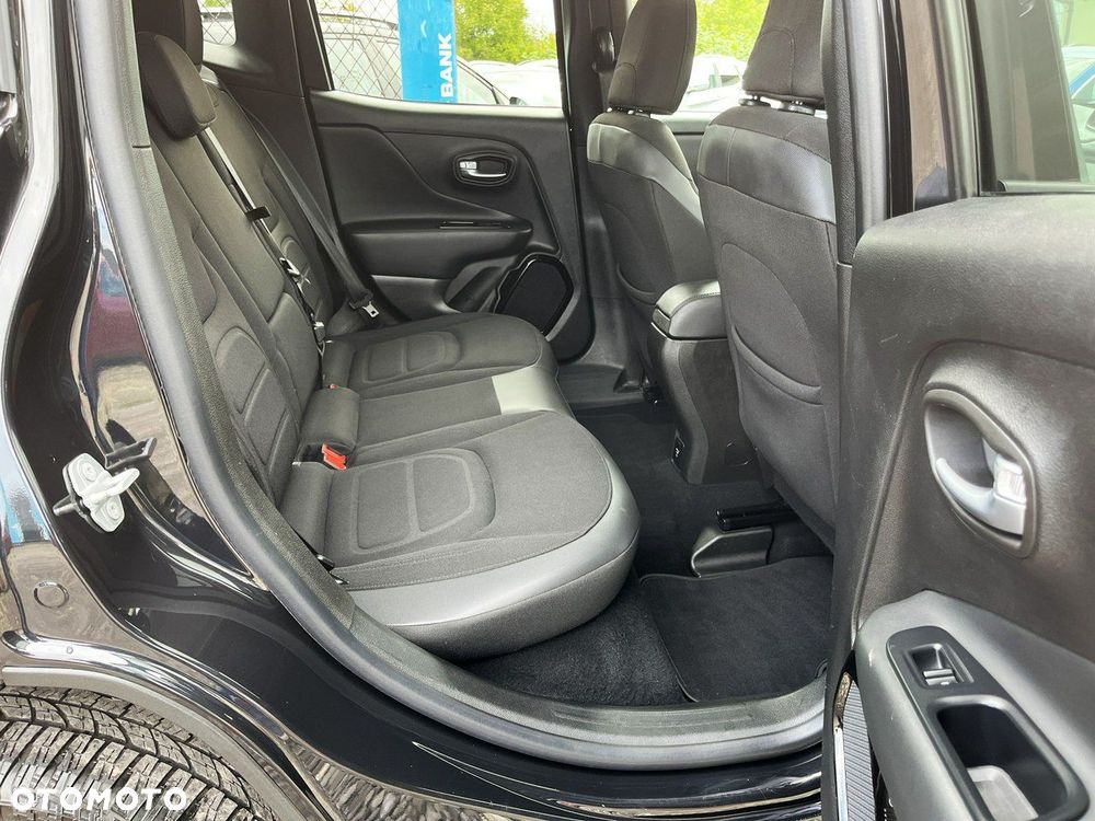 Jeep Renegade 1.6 MultiJet Night Eagle - 33