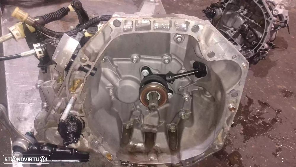 CAIXA VELOCIDADES DACIA LOGAN MCV II 2018 -JR5336 - 2