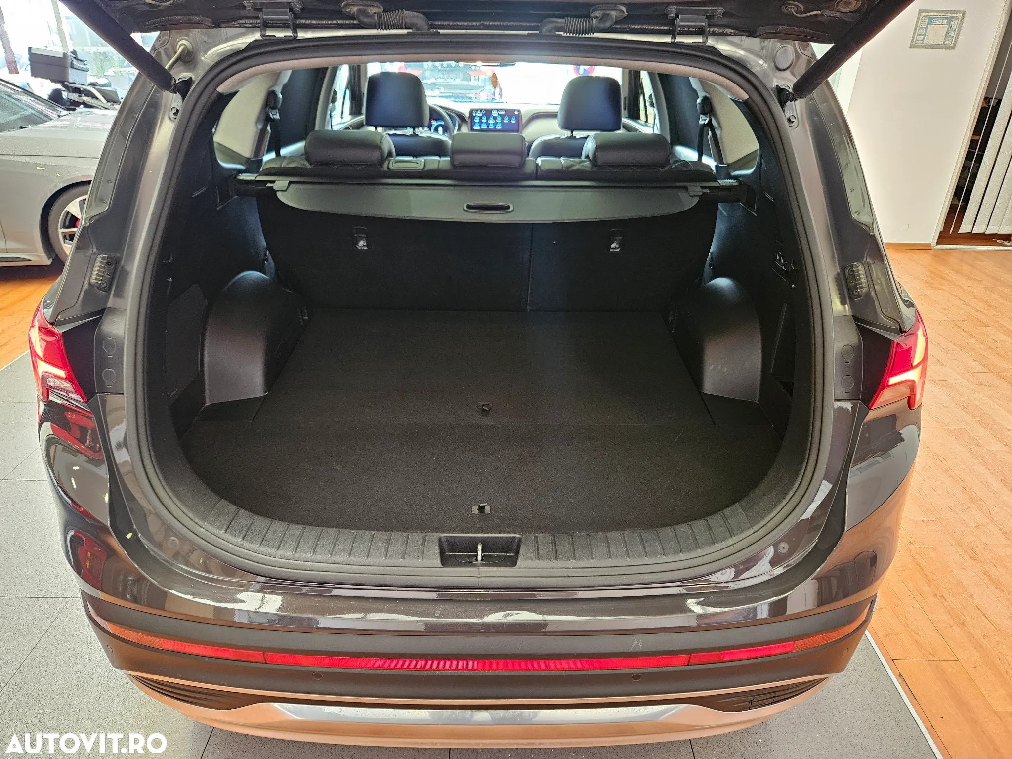 Hyundai Santa Fe 2.2 CRDi 202 CP 4WD 8DCT Luxury - 28