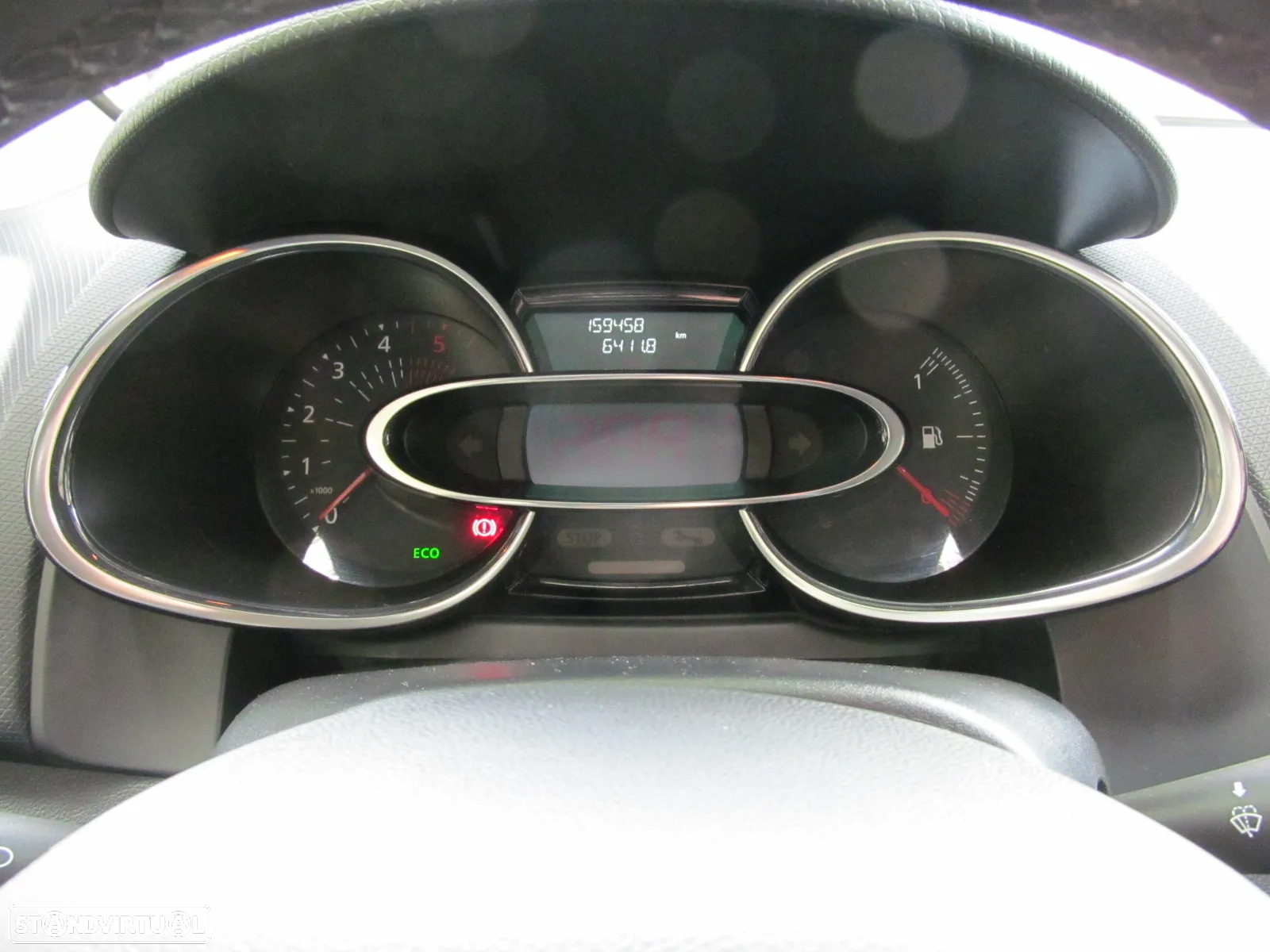 Renault Clio Sport Tourer (Energy) dCi 90 Start & Stop INTENS - 23