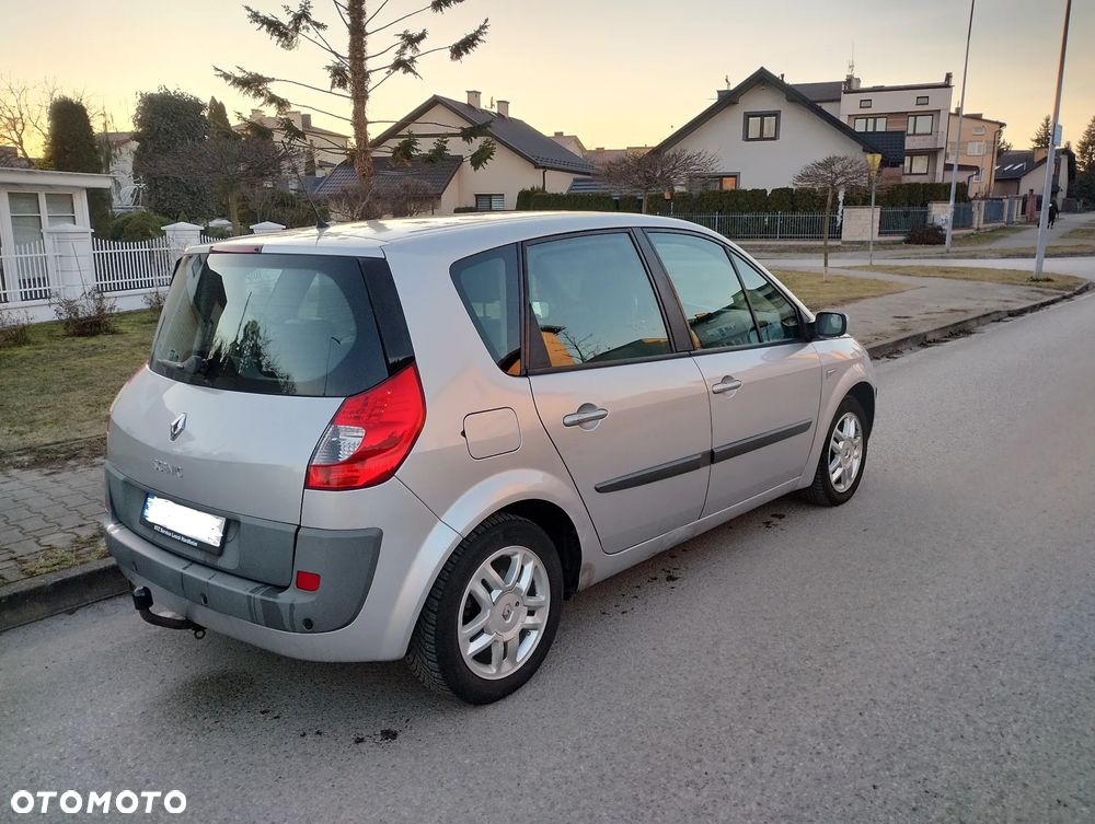 Renault Scenic 1.6 16V Authentique Privilege - 3