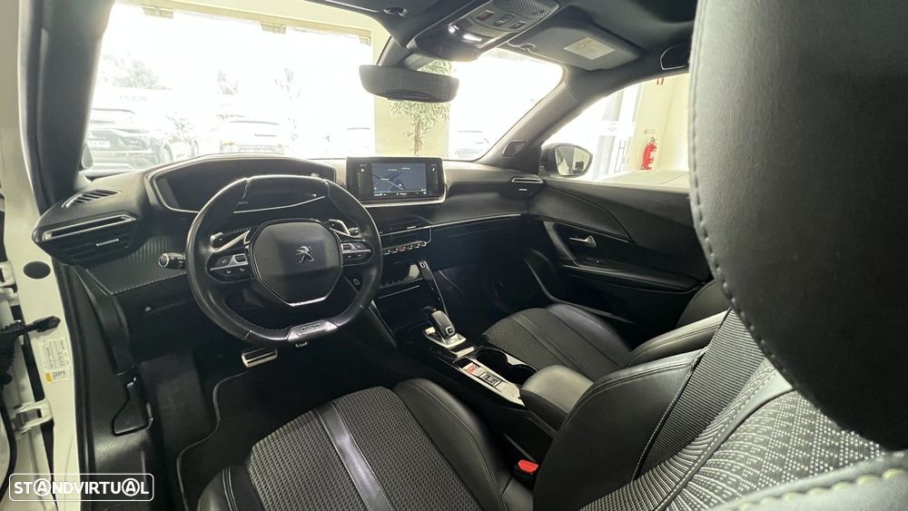 Peugeot 2008 1.2 PureTech GT Line EAT8 - 18